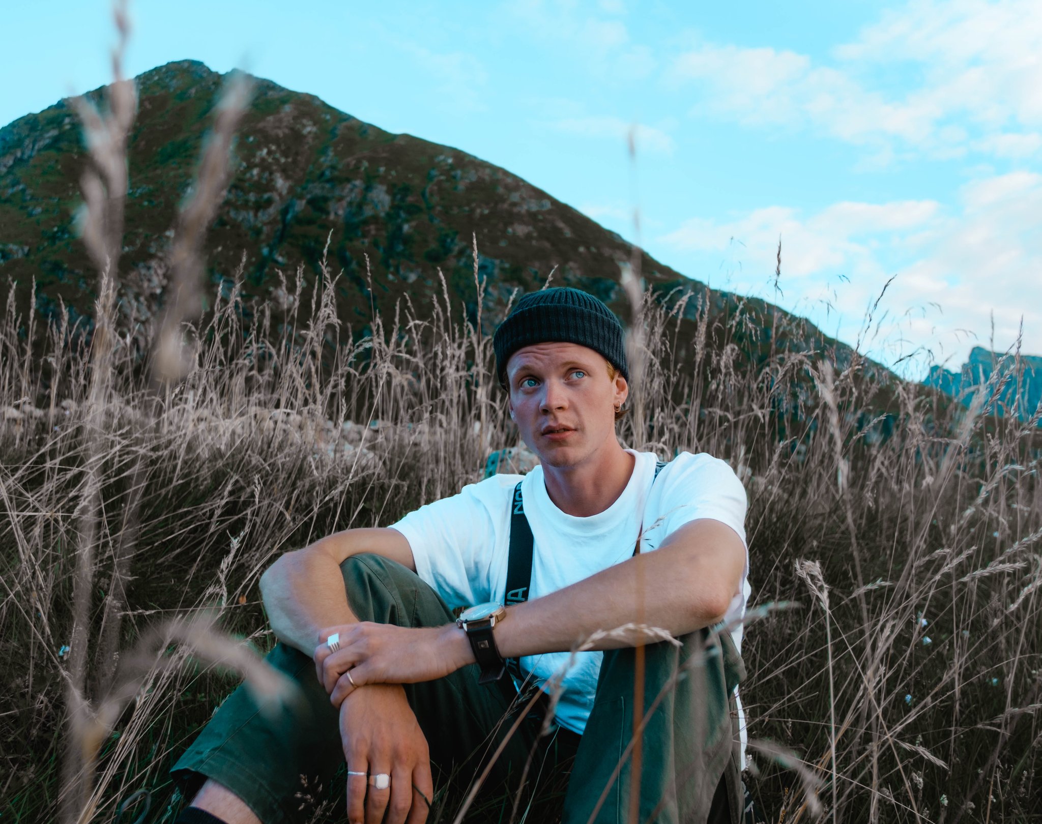 Odin Oddekalv in the field
